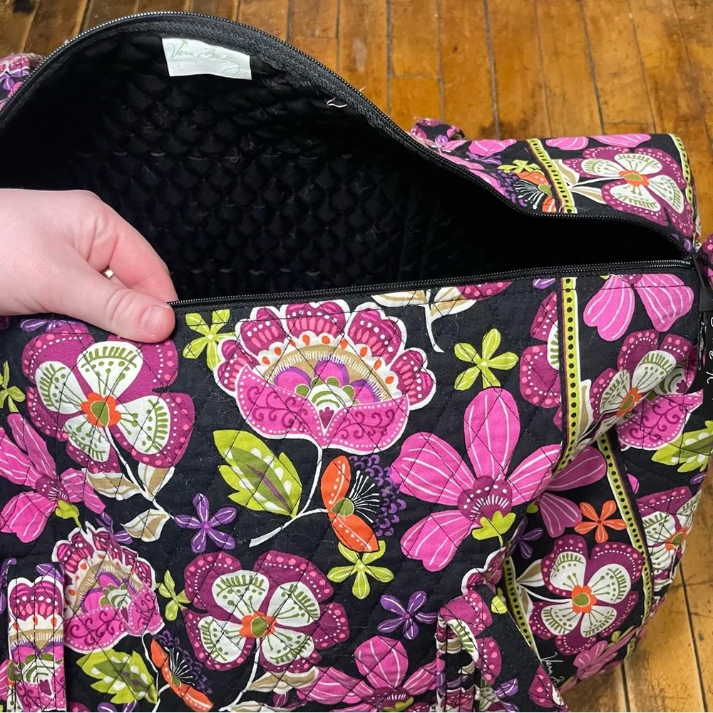 vera bradley duffel bag - Picture 9 of 10